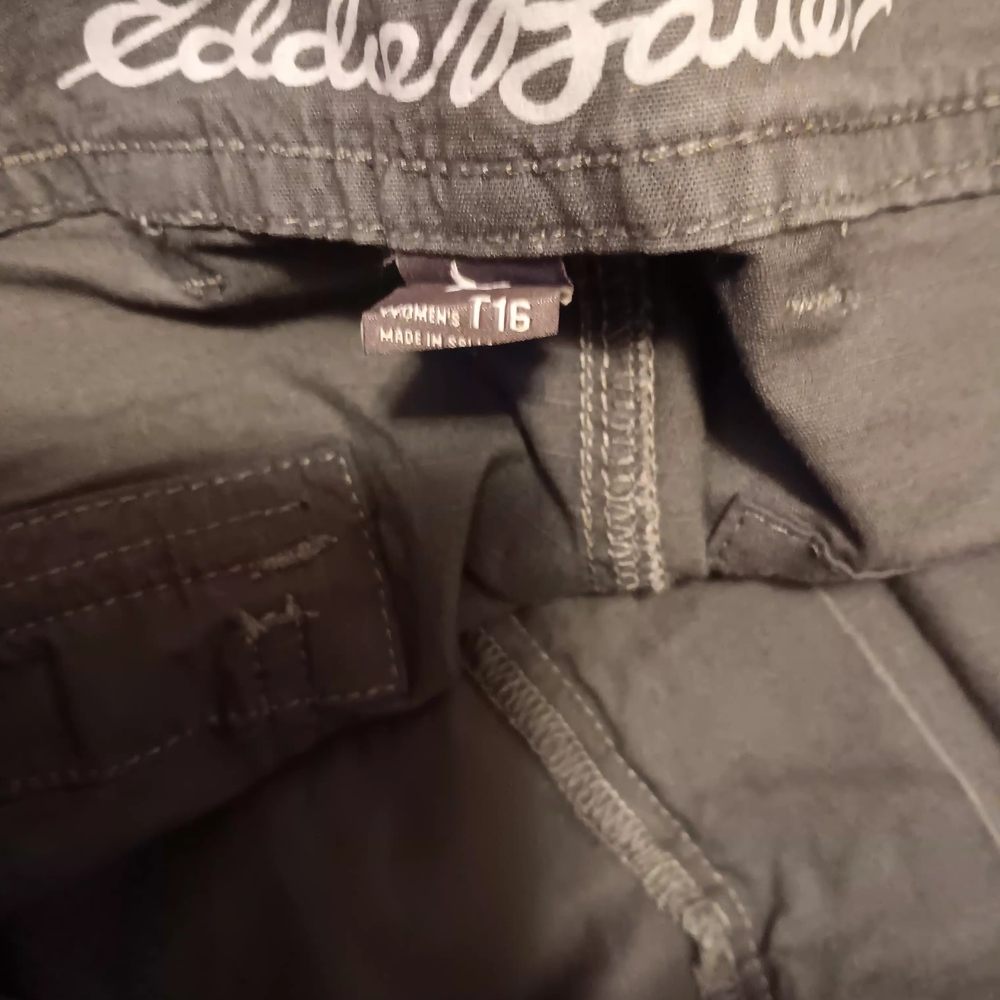 Eddie Bauer pants Women's Sz Tall 16 Capri Stretch, Adventurer, Green, NWT $75 - Picture 7 of 8
